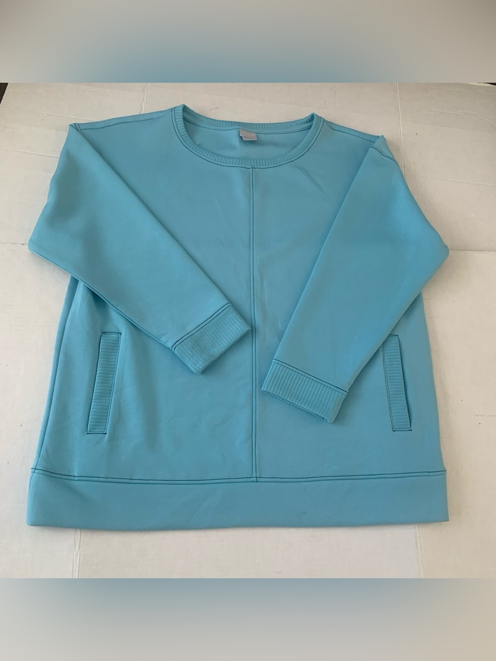 Chicos Zenergy Women’s Light Blue Pullover Sweatshirt Pockets Sz 2 Long Sleeves